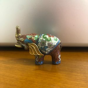 Piccolo elefante in cloisonnè