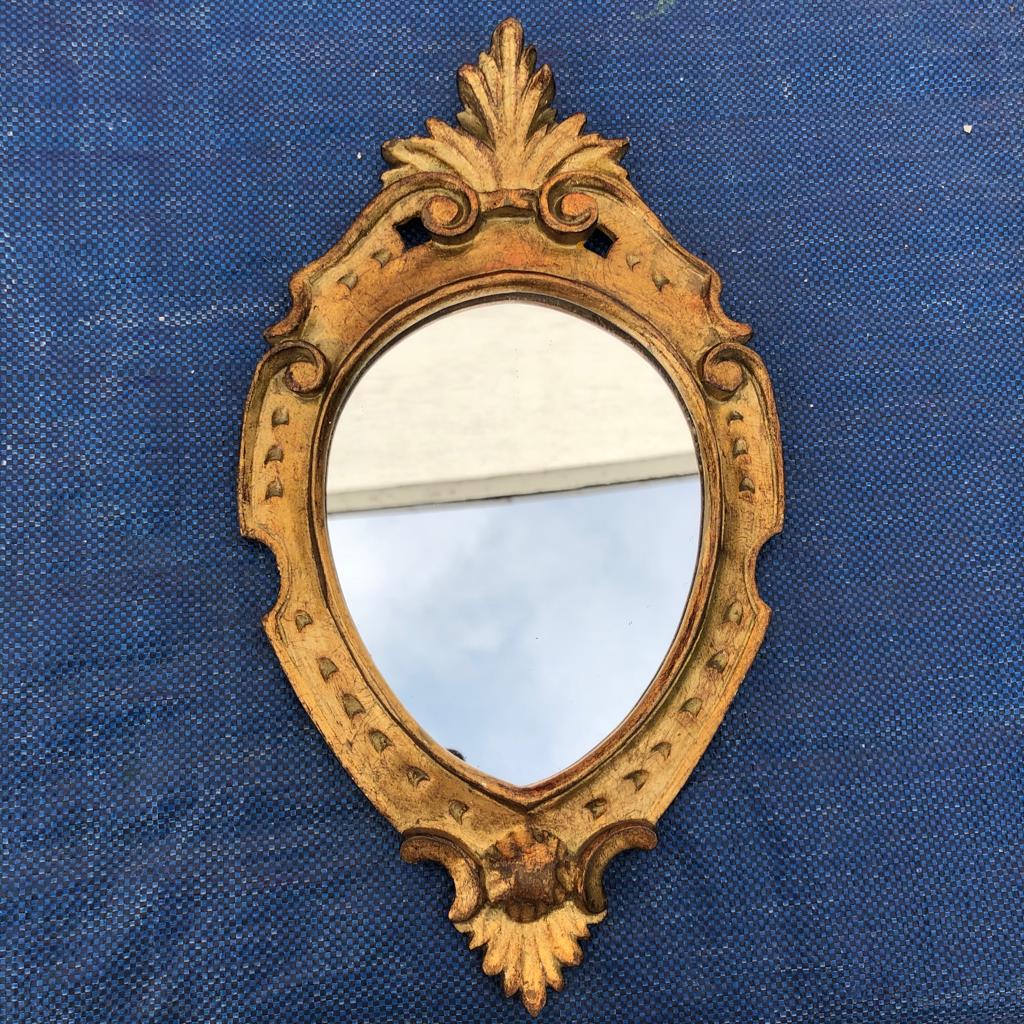 Piccola specchiera vintage in legno dipinto