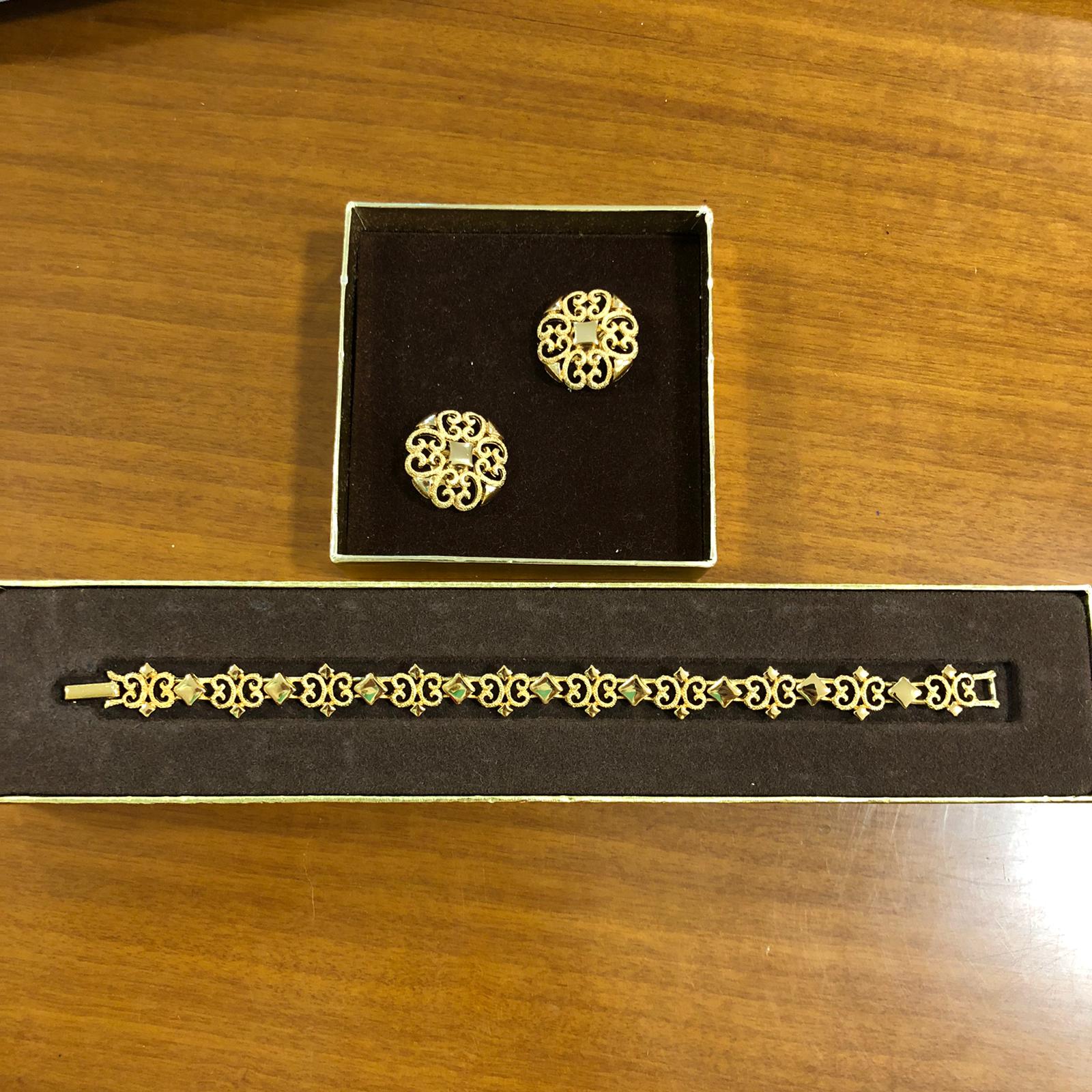 Orecchini e braccialetto vintage Avon