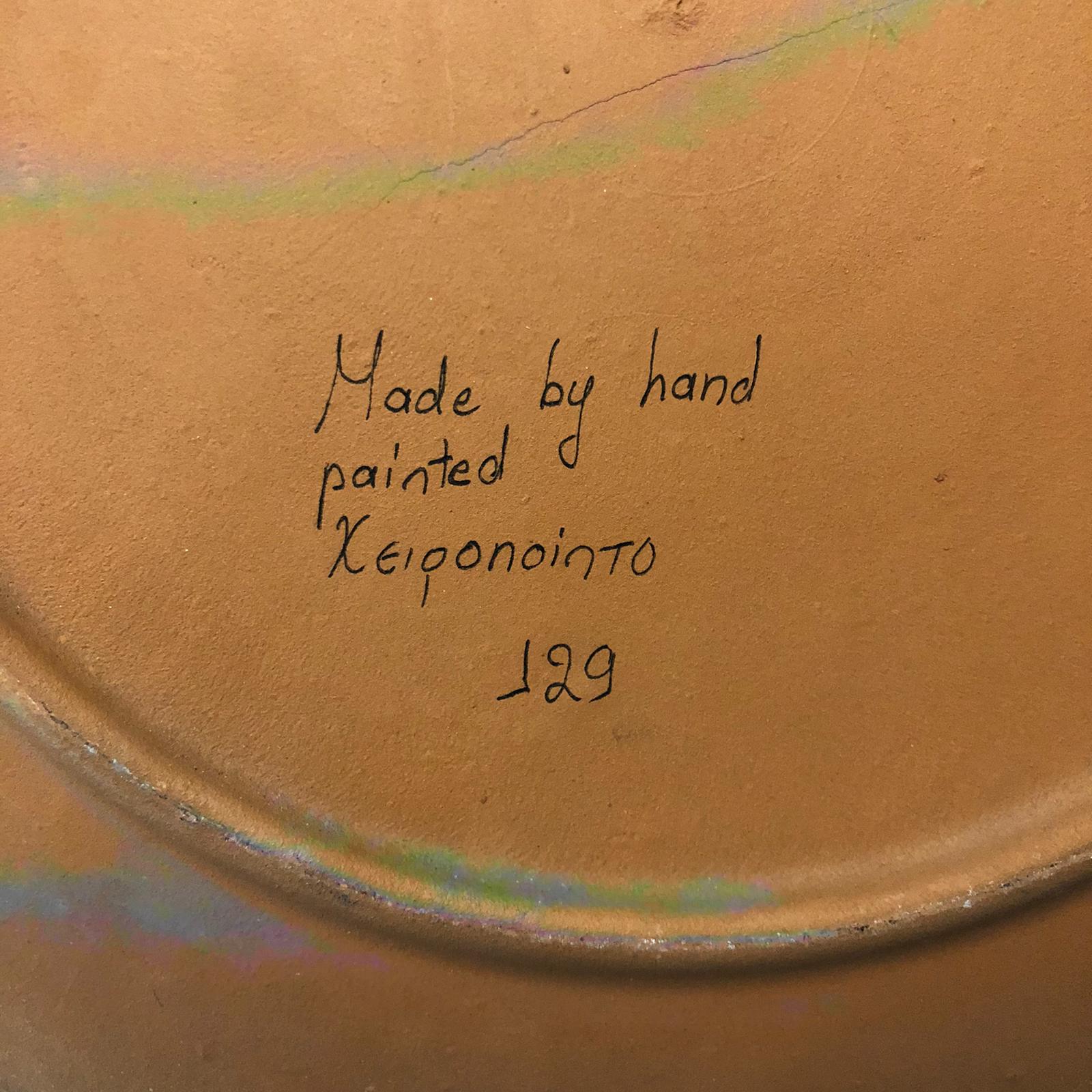 Grande piatto vintage in terracotta dipinto a mano - firmato - immagine 2