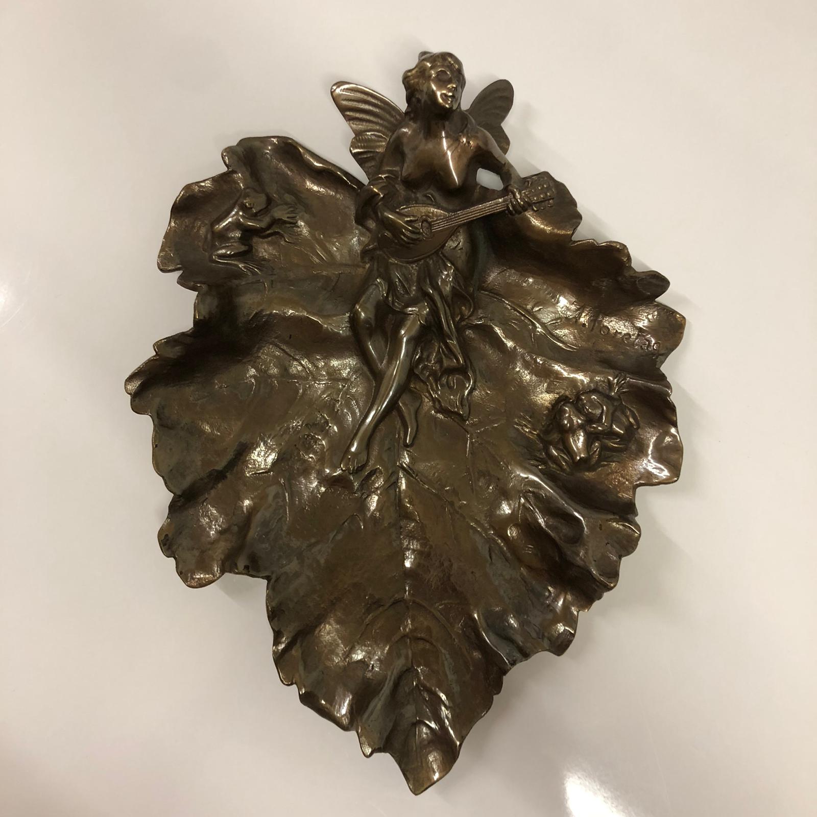Centrotavola "foglia" in bronzo - A. Foretag